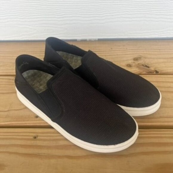 OluKai Shoes - ** OluKai KI'IHELE Women’s Slip On Sneakers Black Mesh Size 10